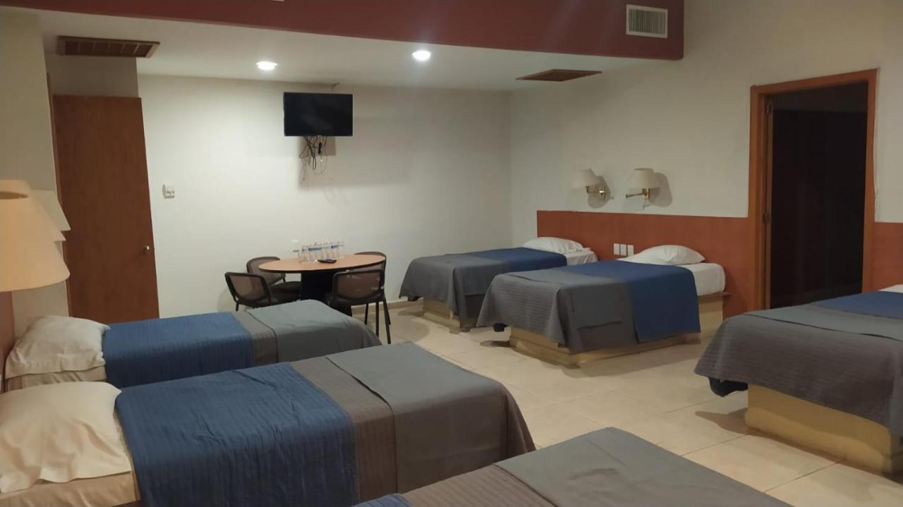 ספופן Cypres Hotel & Suites מראה חיצוני תמונה