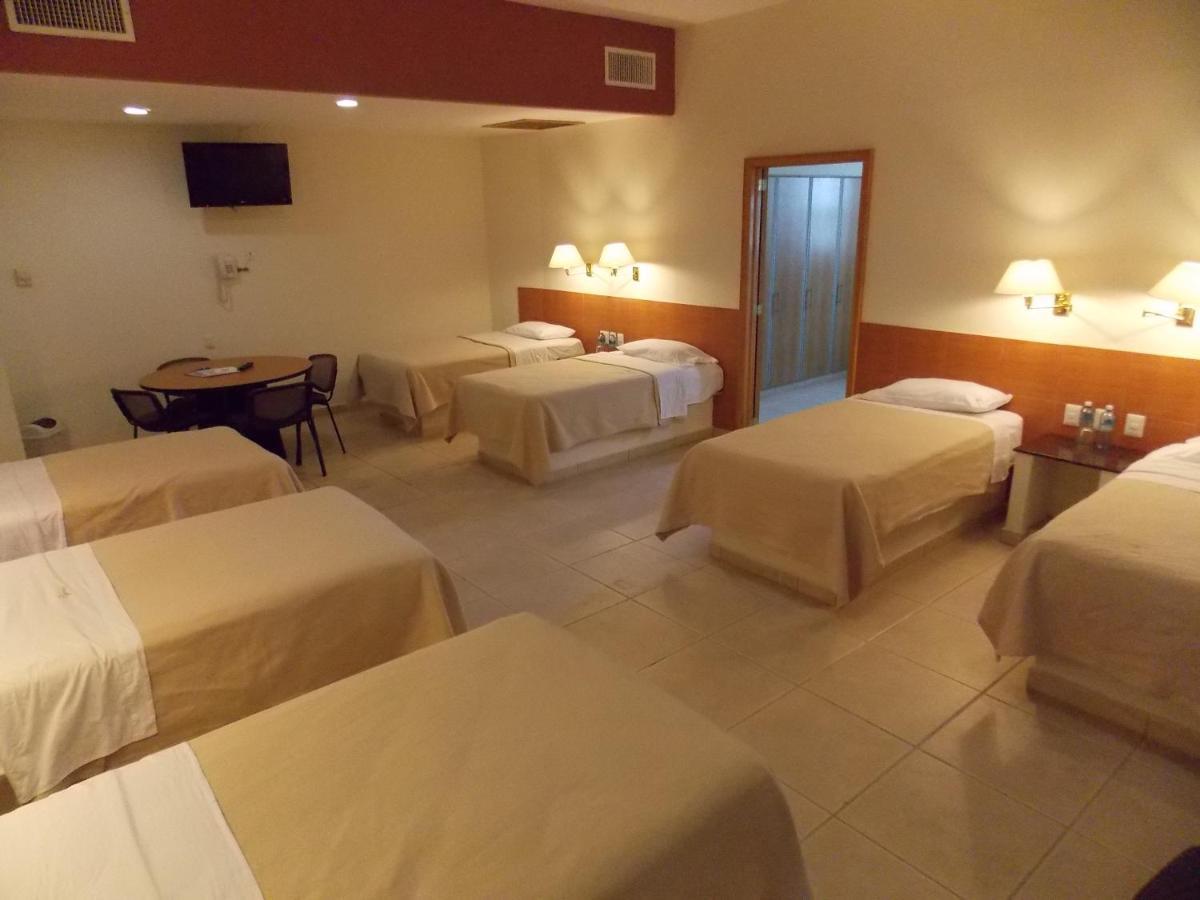 ספופן Cypres Hotel & Suites מראה חיצוני תמונה
