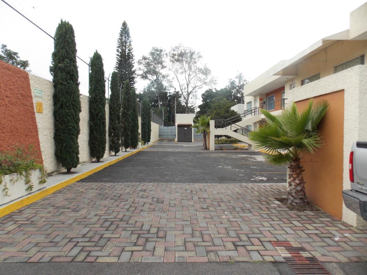 ספופן Cypres Hotel & Suites מראה חיצוני תמונה